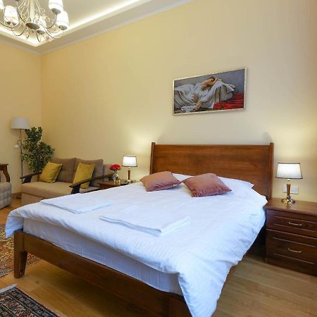 Lviv Suites At Shopena St. 4 Exteriér fotografie