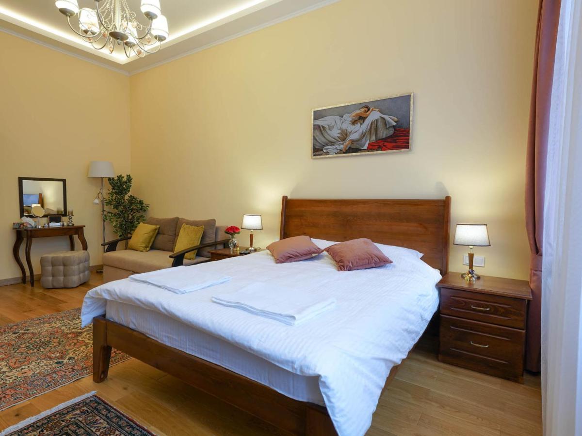 Lviv Suites At Shopena St. 4 Exteriér fotografie